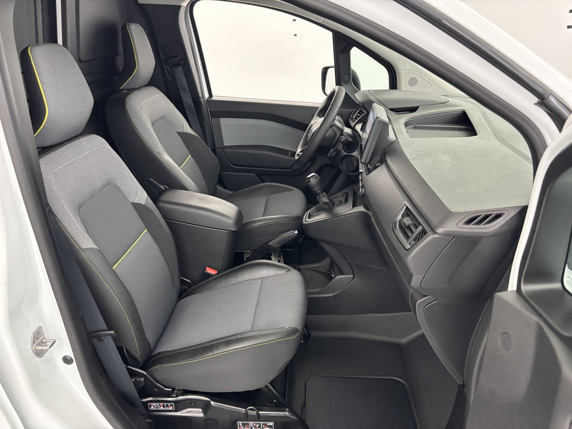 Vente en ligne Renault Kangoo Van  BLUE DCI 95 au prix de 12 980 €