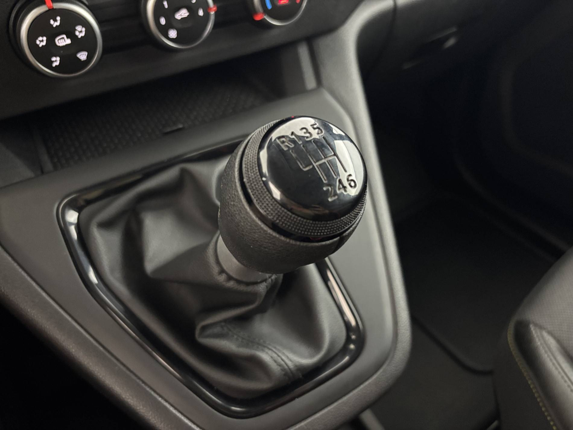 Vente en ligne Renault Kangoo Van  BLUE DCI 95 au prix de 12 980 €