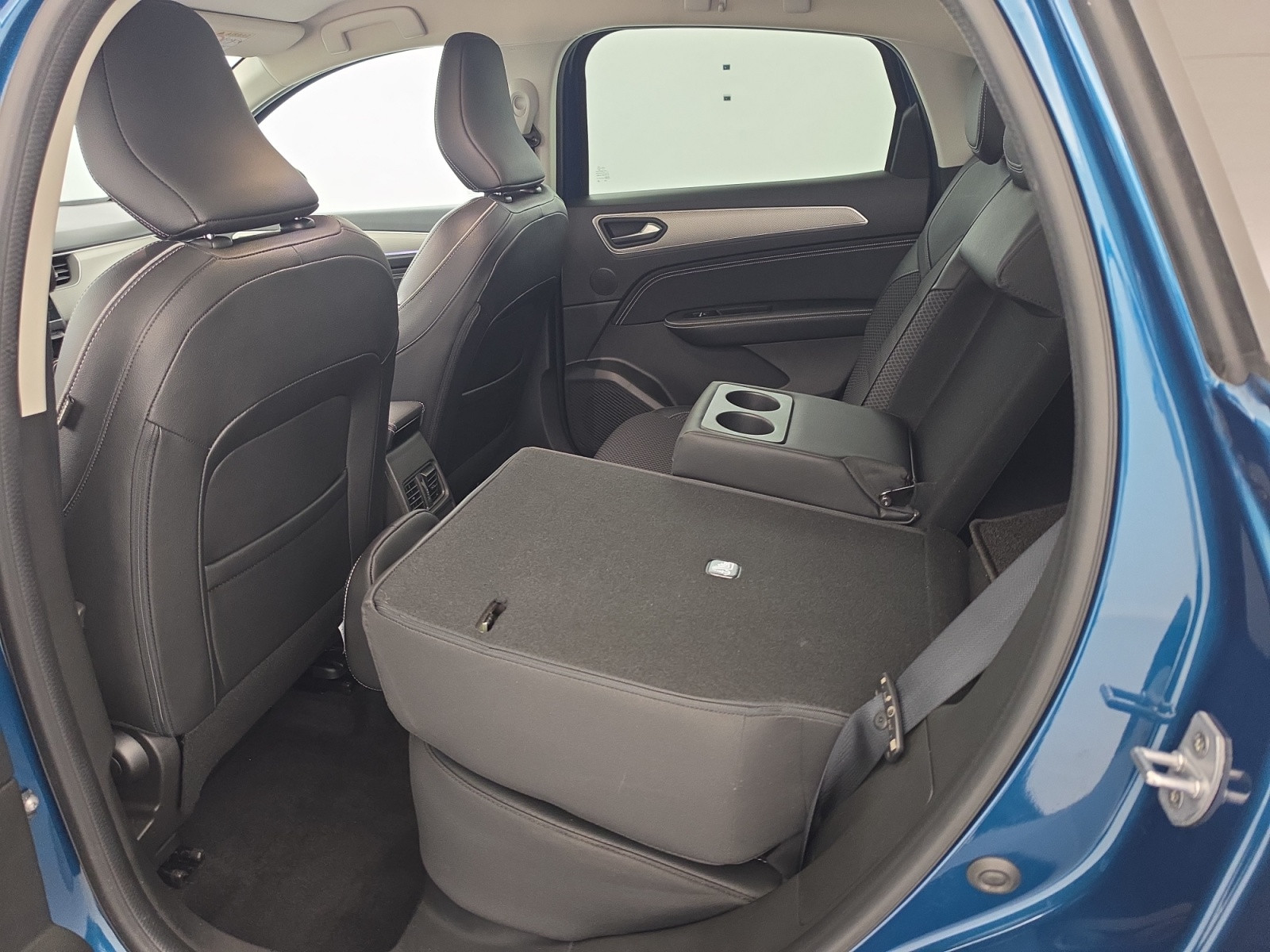 Vente en ligne Renault Arkana  E-Tech hybride 145 - 22 au prix de 20 990 €