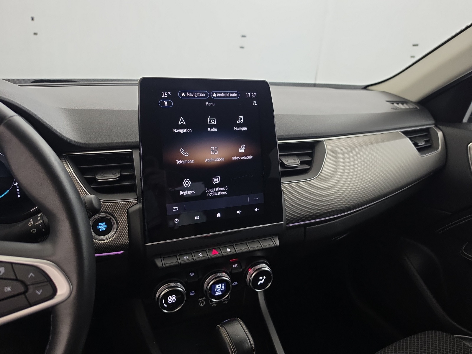 Vente en ligne Renault Arkana  E-Tech hybride 145 - 22 au prix de 20 990 €
