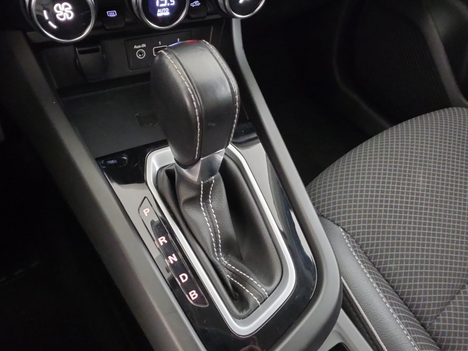 Vente en ligne Renault Arkana  E-Tech hybride 145 - 22 au prix de 20 990 €