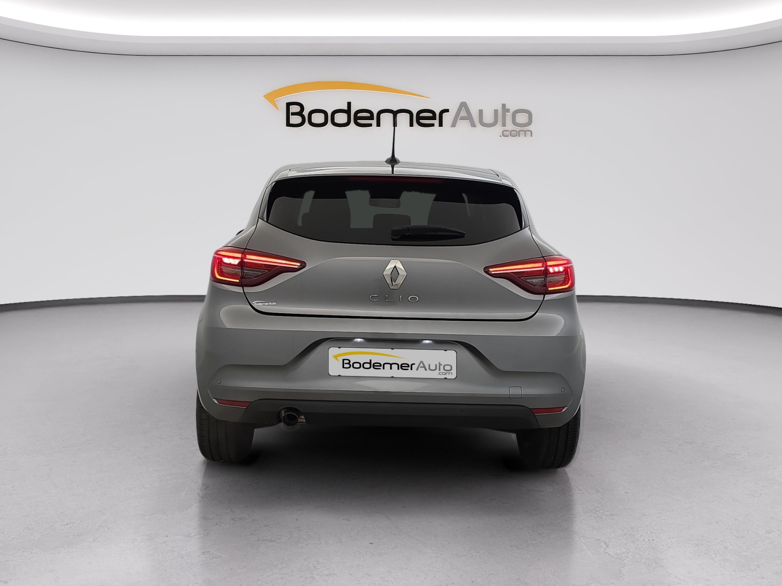 Vente en ligne Renault Clio 5 Clio TCe 90 au prix de 15 290 €