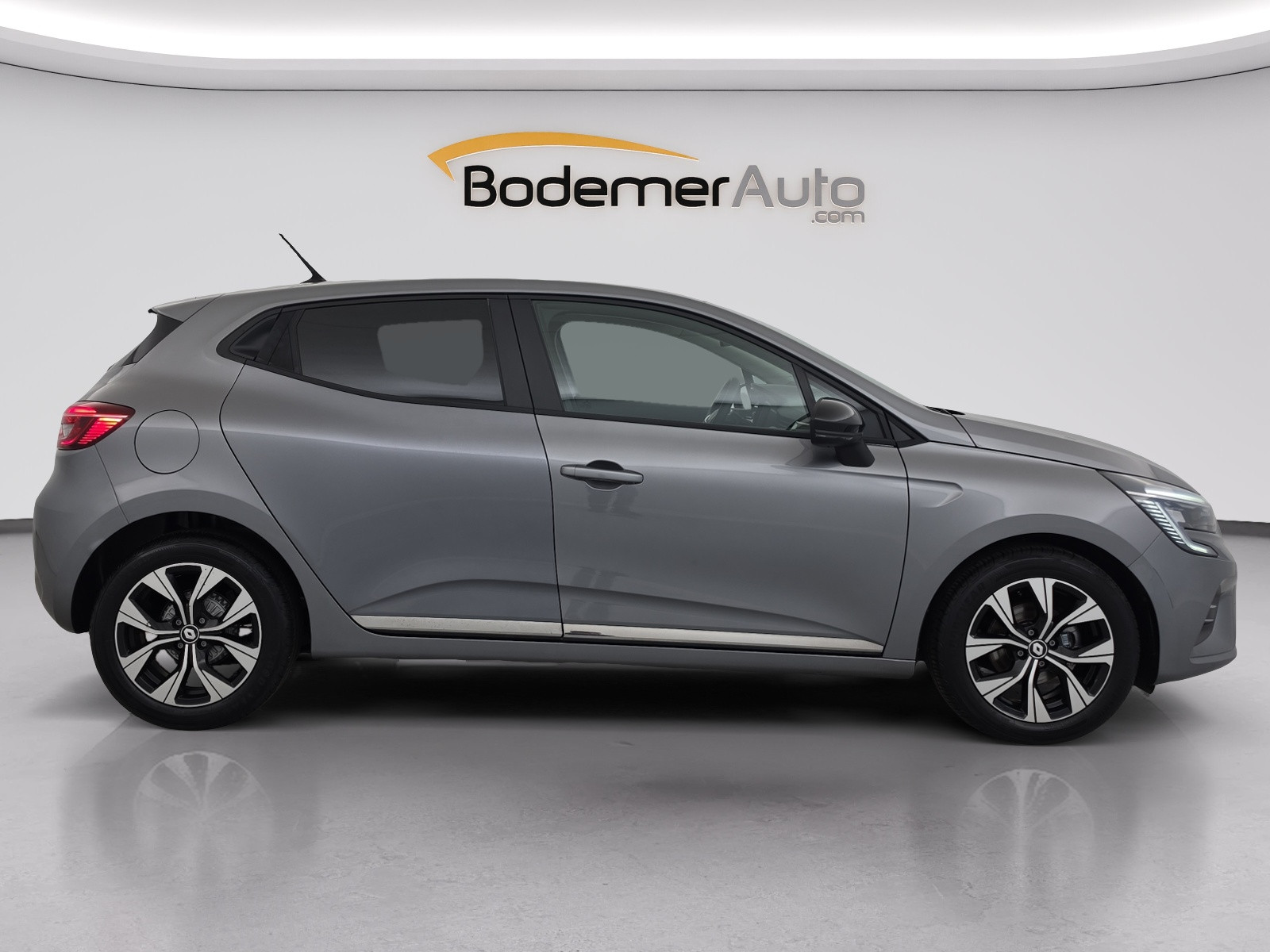 Vente en ligne Renault Clio 5 Clio TCe 90 au prix de 15 290 €