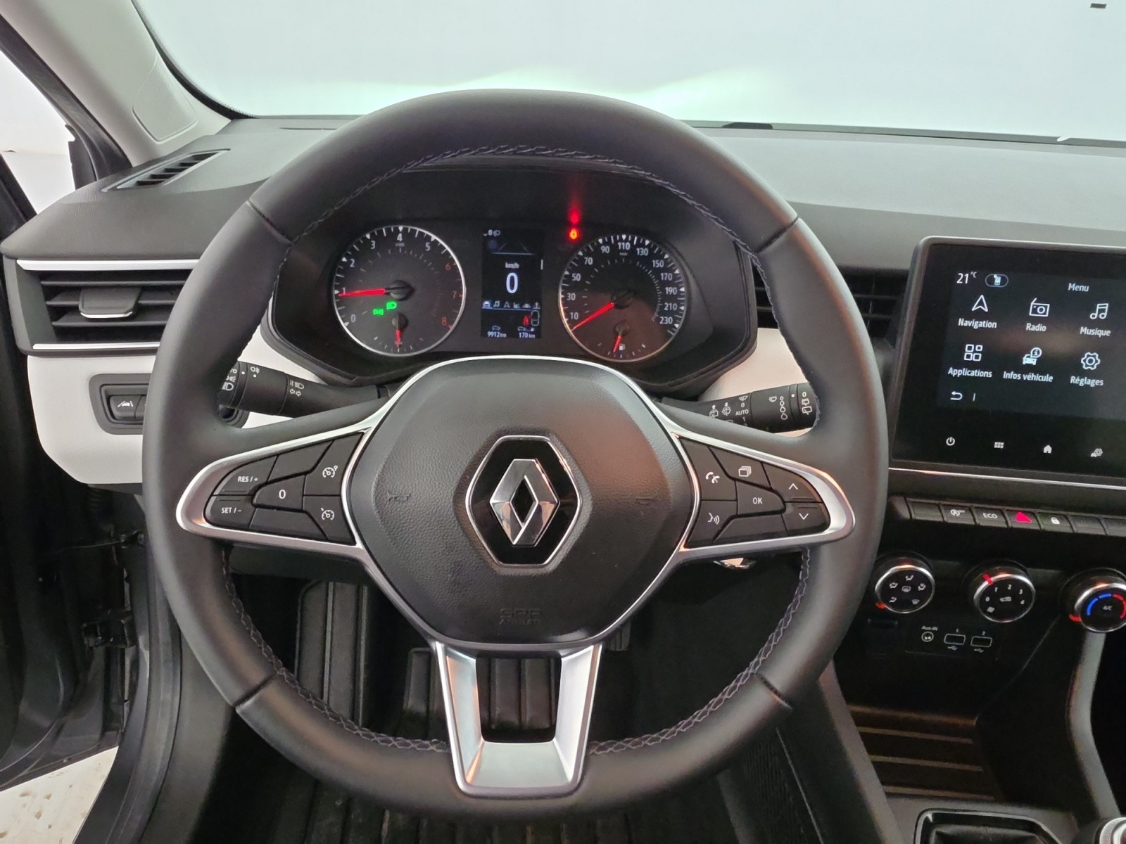 Vente en ligne Renault Clio 5 Clio TCe 90 au prix de 15 290 €
