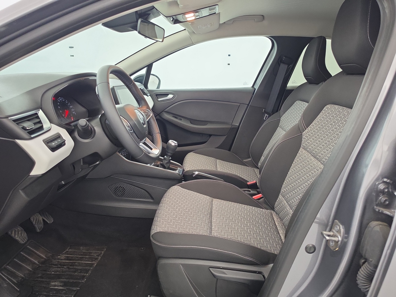 Vente en ligne Renault Clio 5 Clio TCe 90 au prix de 15 290 €