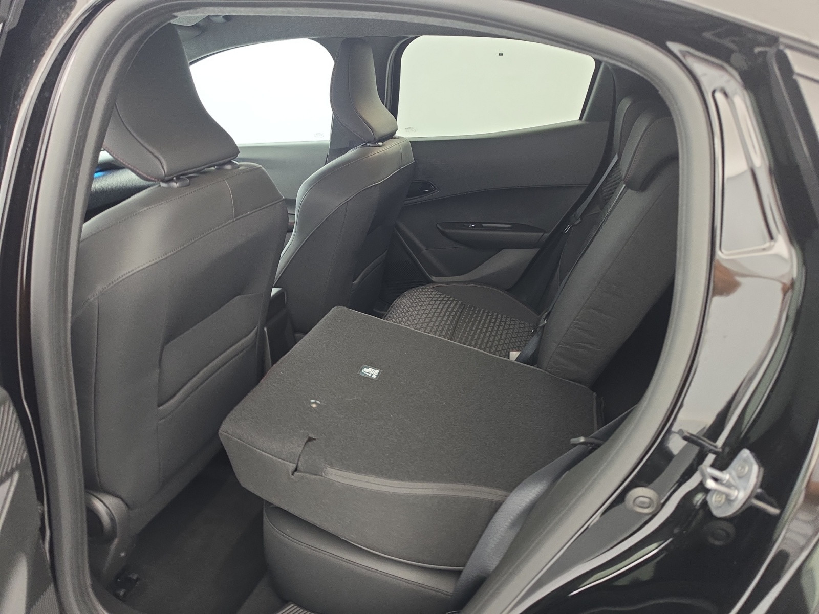 Vente en ligne Renault Clio 6 Clio TCe 115 ch au prix de 22 990 €