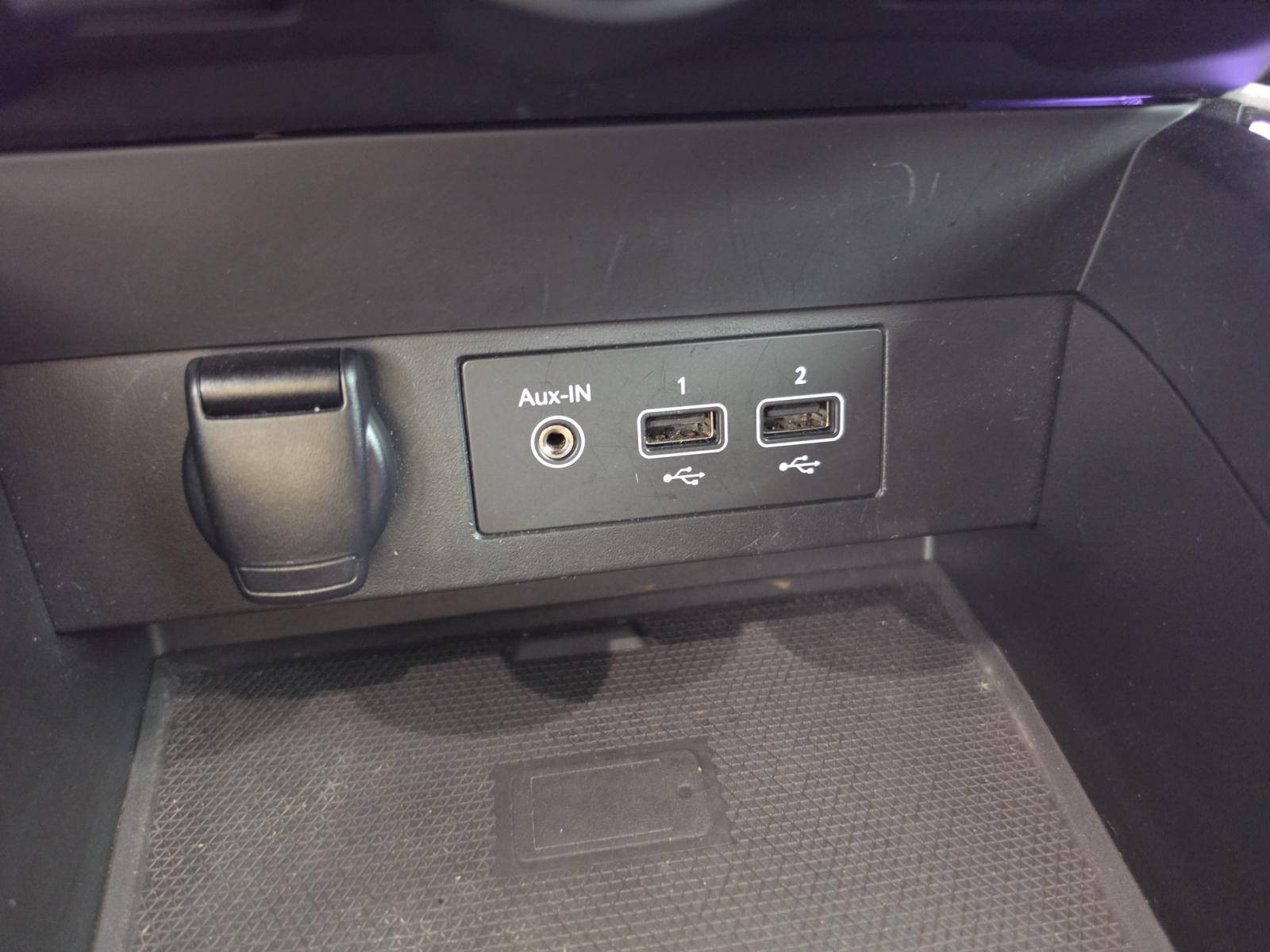 Vente en ligne Renault Clio 5 Clio TCe 90 - 21N au prix de 14 490 €