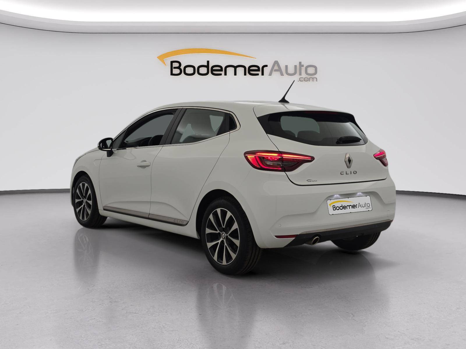 Vente en ligne Renault Clio 5 Clio TCe 90 - 21N au prix de 14 490 €