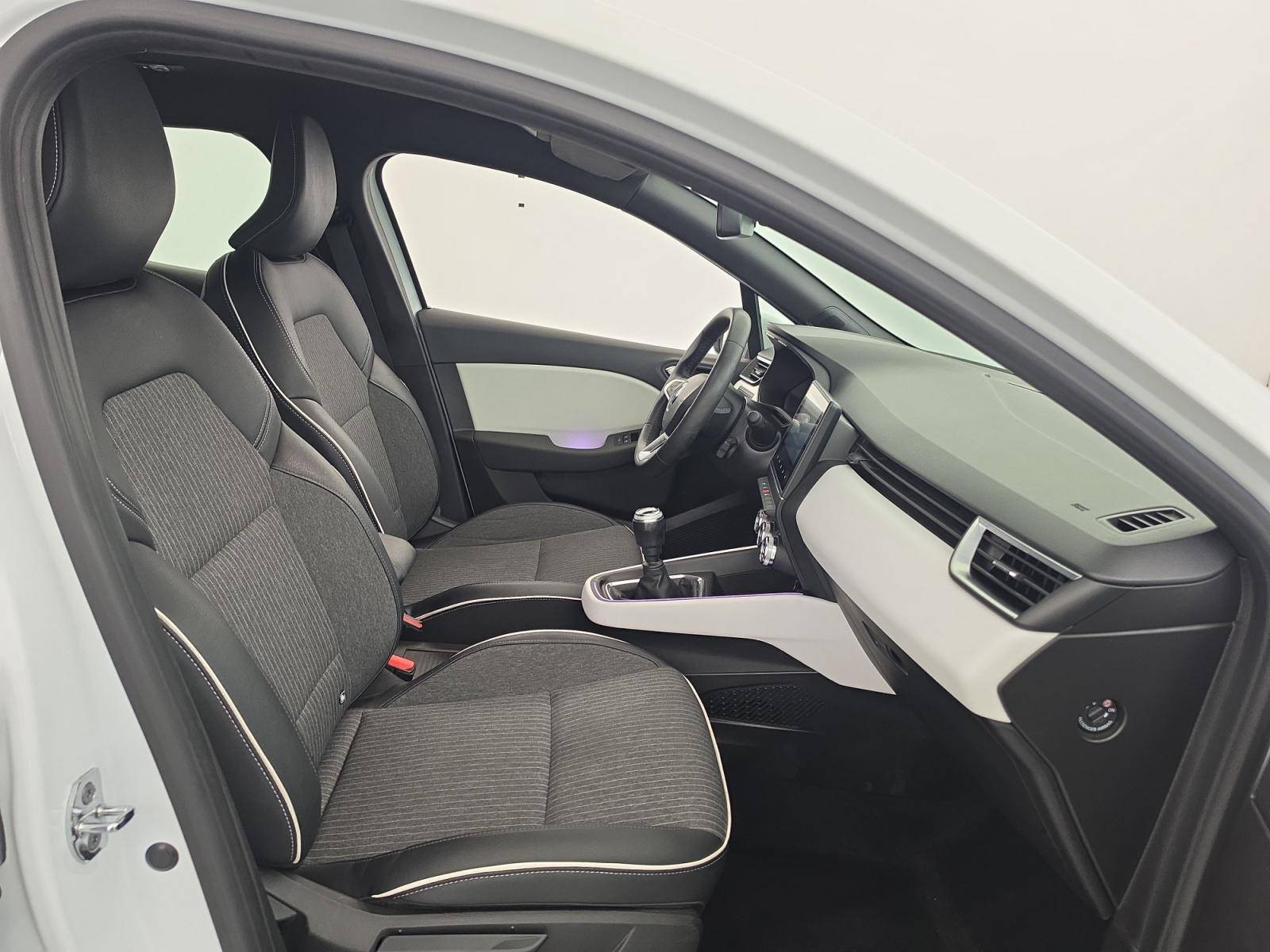 Vente en ligne Renault Clio 5 Clio TCe 90 - 21N au prix de 14 490 €