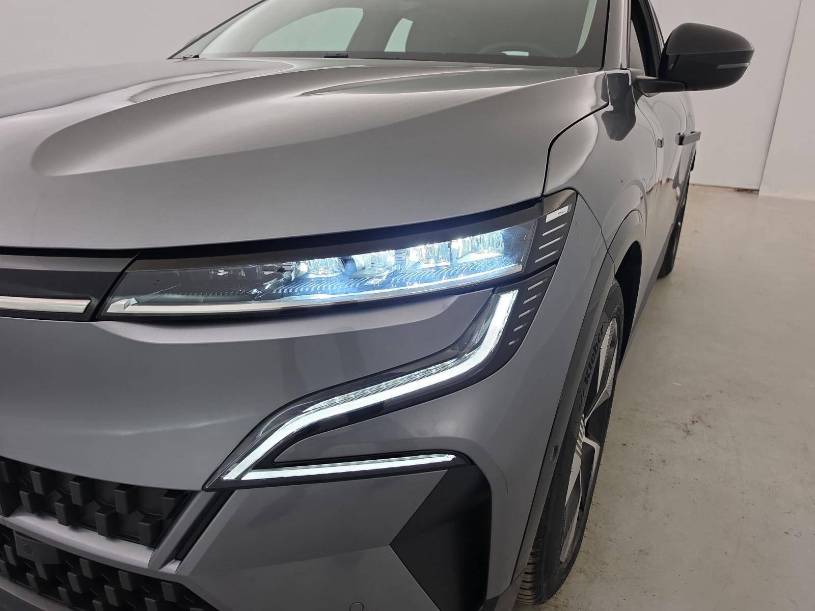 Vente en ligne Renault Megane E-Tech  EV40 130ch standard charge au prix de 19 990 €