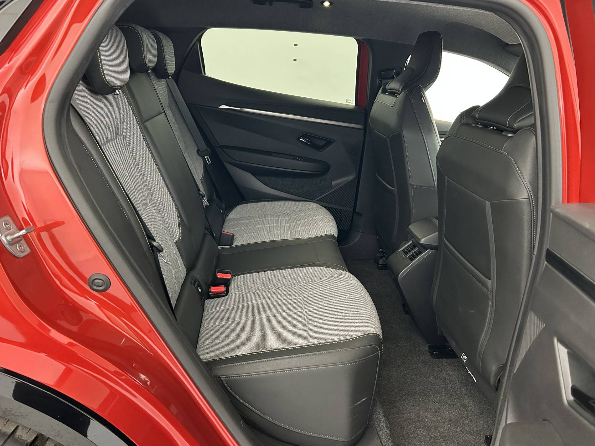 Vente en ligne Renault Megane E-Tech  220 ch autonomie confort GSR2 au prix de 28 490 €
