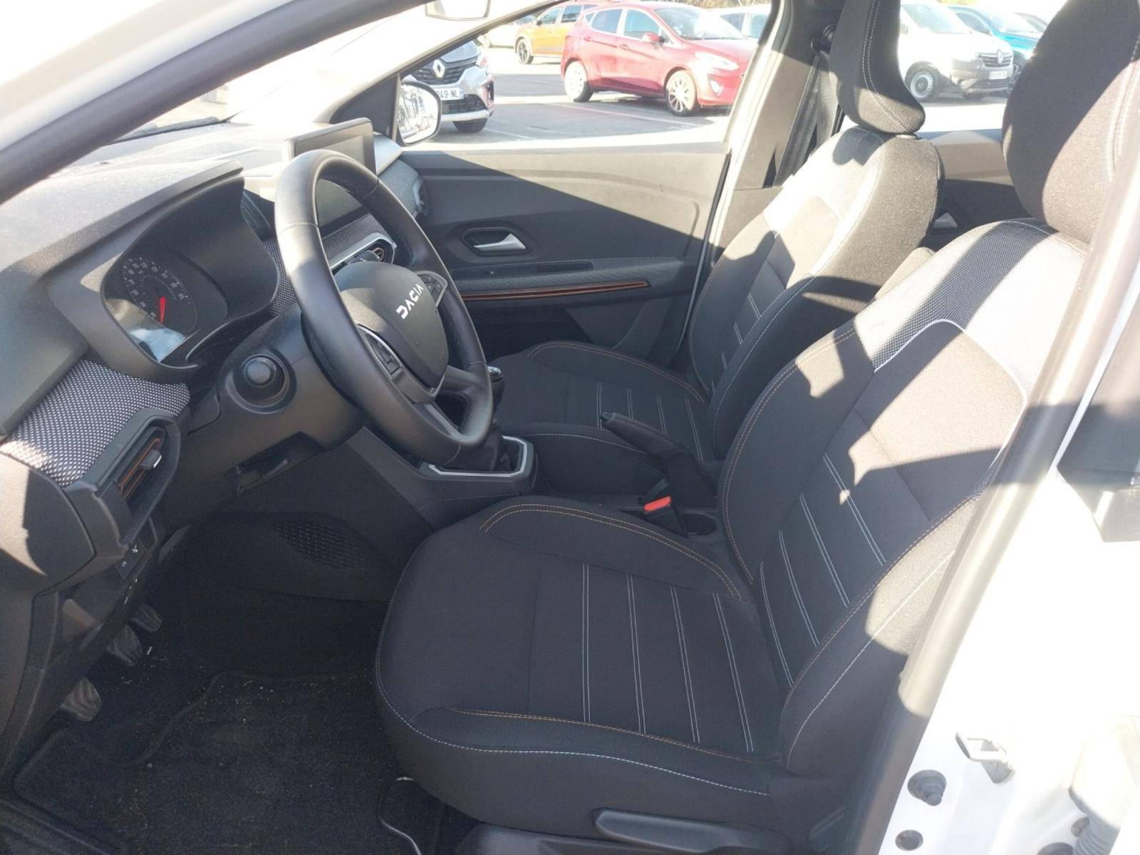 Vente en ligne Dacia Sandero  ECO-G 100 au prix de 15 390 €