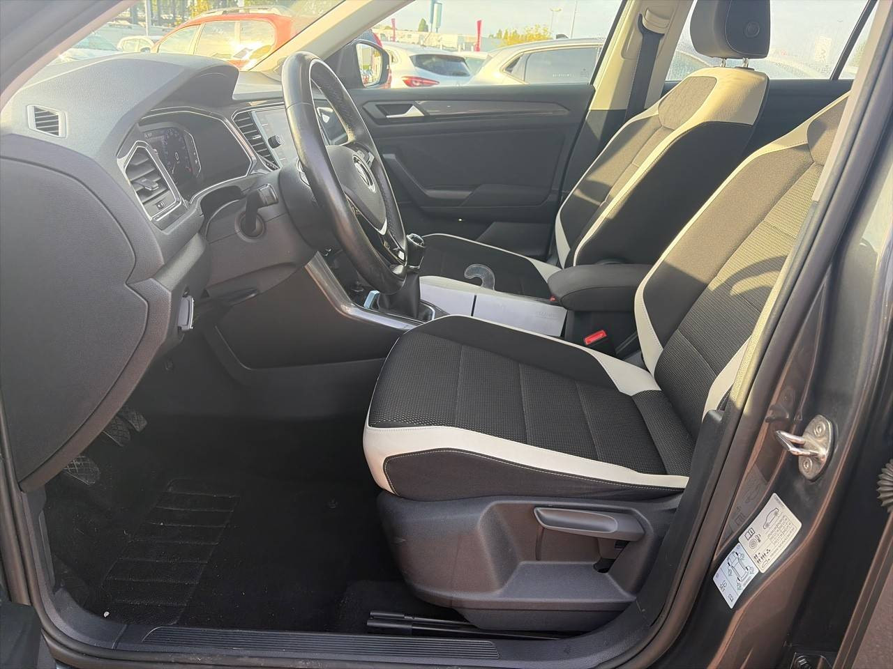 Vente en ligne Volkswagen T-Roc  2.0 TDI 150 Start/Stop BVM6 au prix de 18 990 €