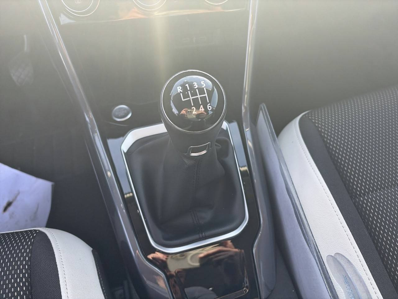Vente en ligne Volkswagen T-Roc  2.0 TDI 150 Start/Stop BVM6 au prix de 18 990 €