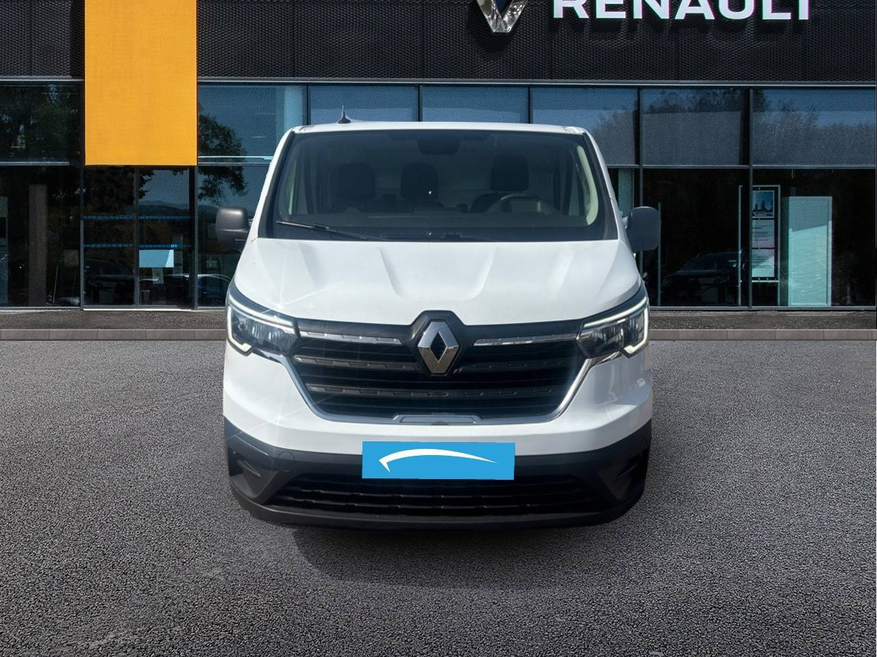 Vente en ligne Renault Trafic 3 Fourgon TRAFIC FGN L2H1 3000 KG BLUE DCI 130 au prix de 21 490 €