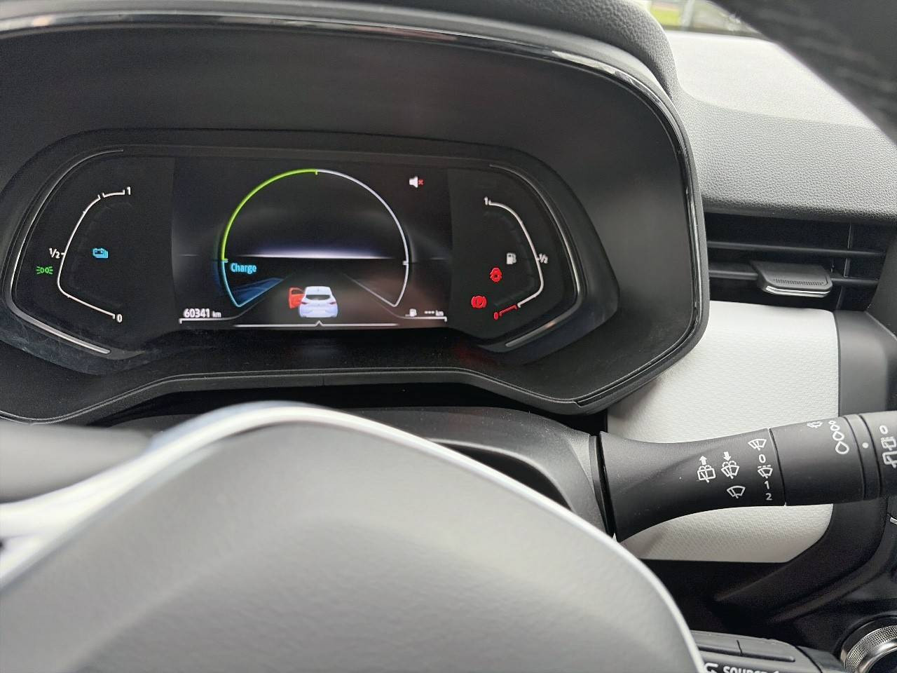 Vente en ligne Renault Clio 5 Clio E-Tech 140 - 21N au prix de 14 490 €
