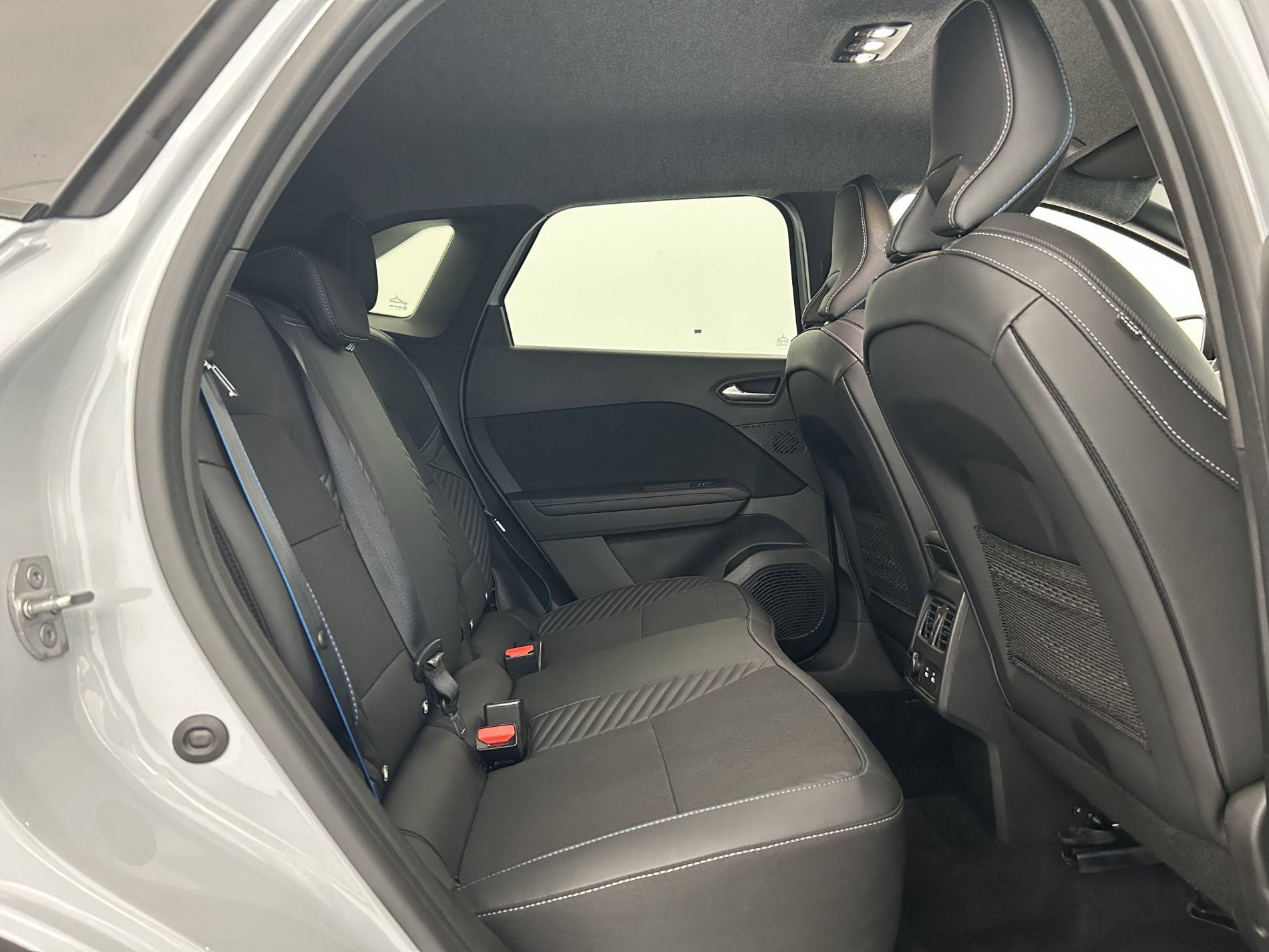 Vente en ligne Renault Symbioz  E-Tech full hybrid 145 au prix de 26 990 €