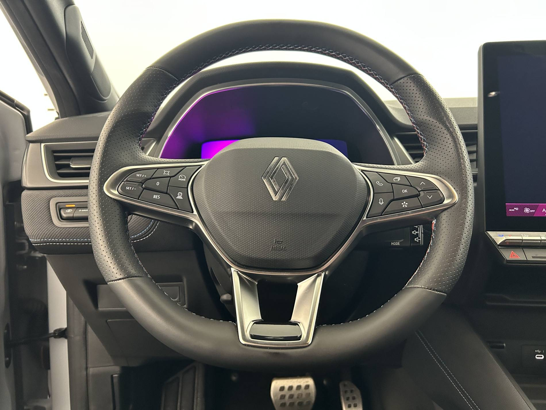 Vente en ligne Renault Symbioz  E-Tech full hybrid 145 au prix de 26 990 €