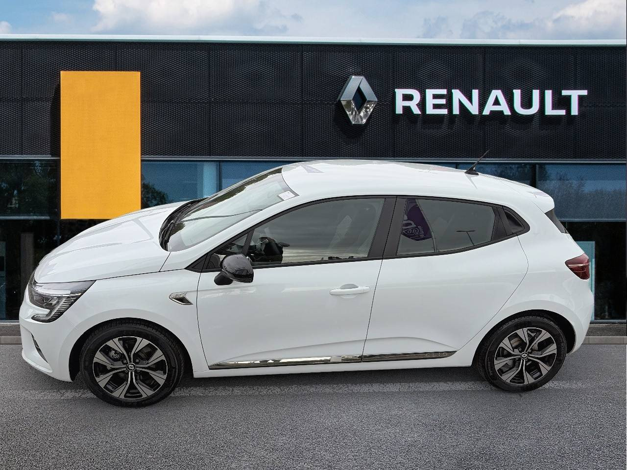 Vente en ligne Renault Clio 5 Clio E-Tech 140 - 21N au prix de 14 490 €