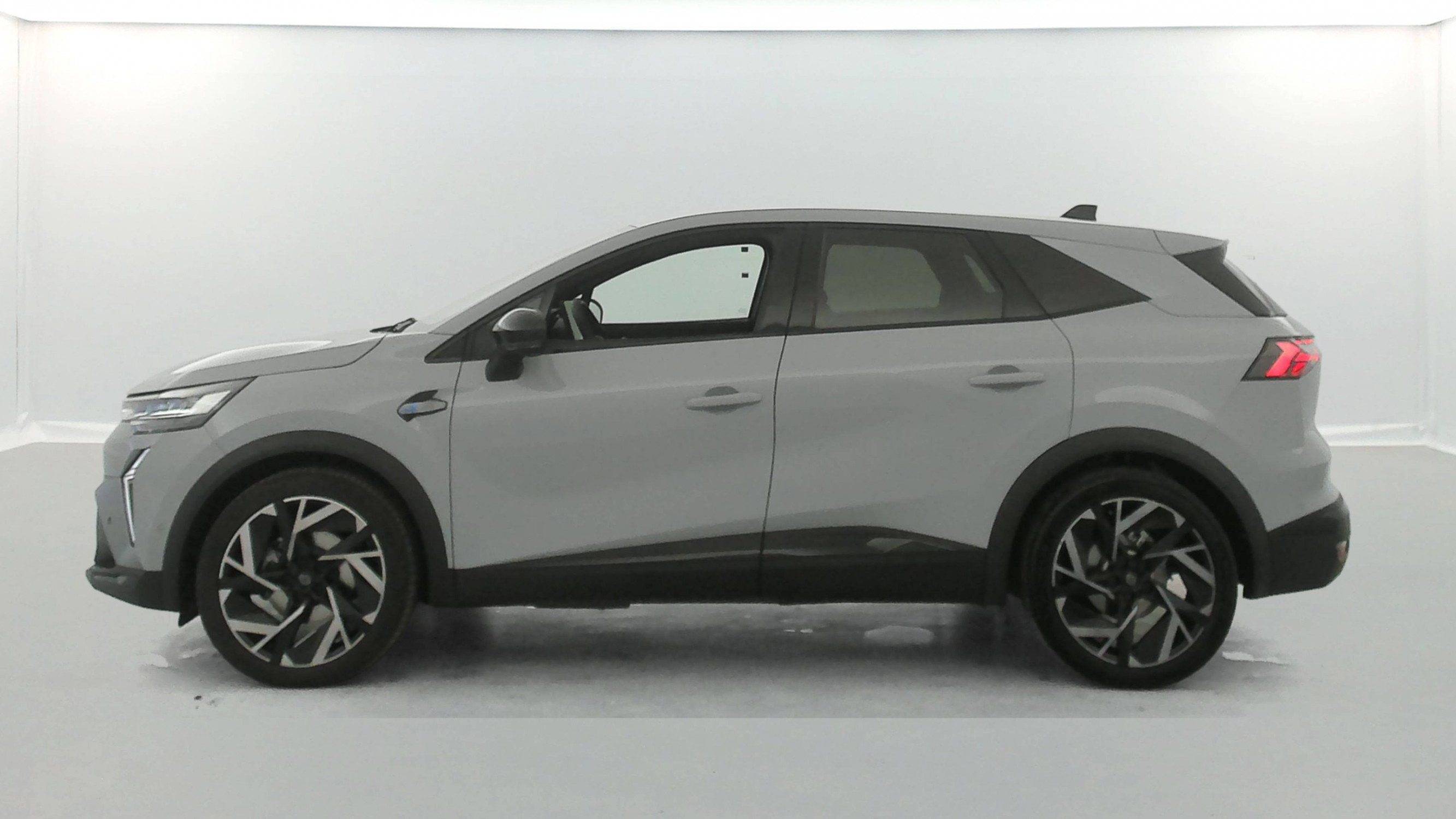 Vente en ligne Renault Symbioz  E-Tech full hybrid 145 au prix de 26 990 €