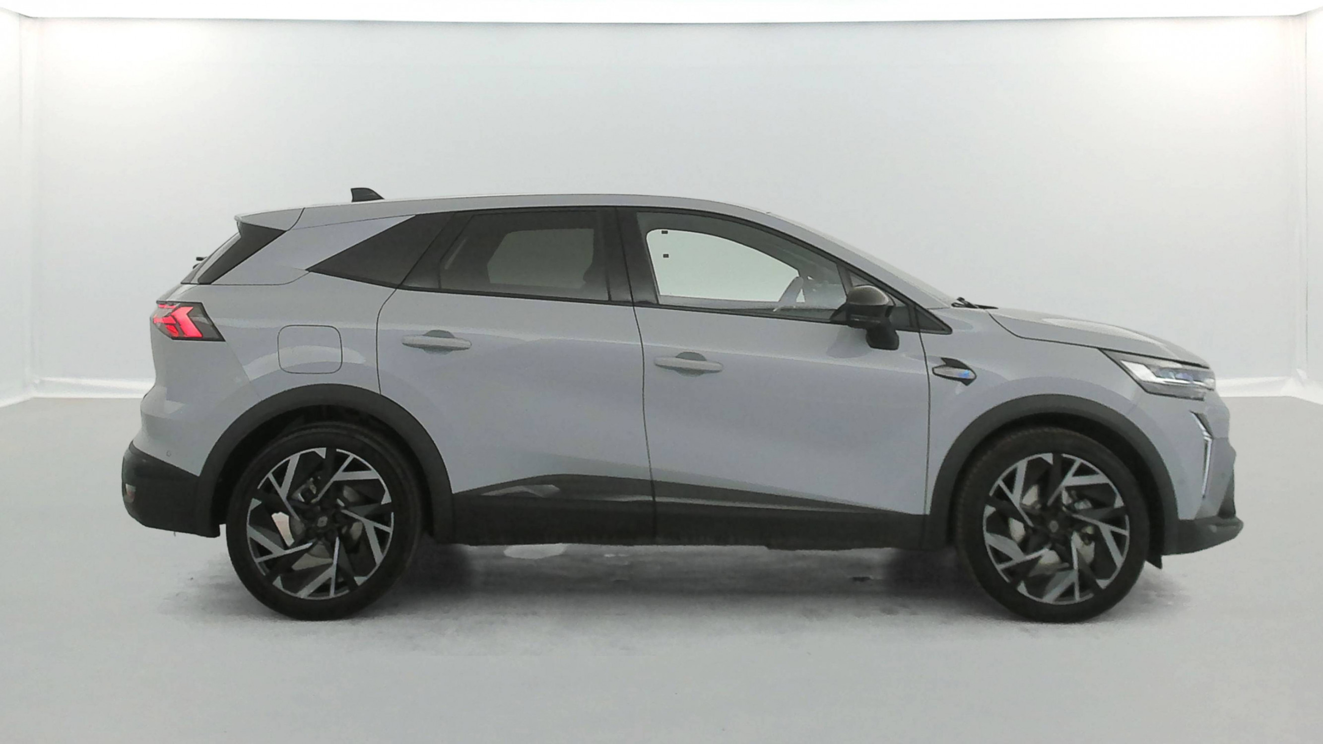 Vente en ligne Renault Symbioz  E-Tech full hybrid 145 au prix de 26 990 €