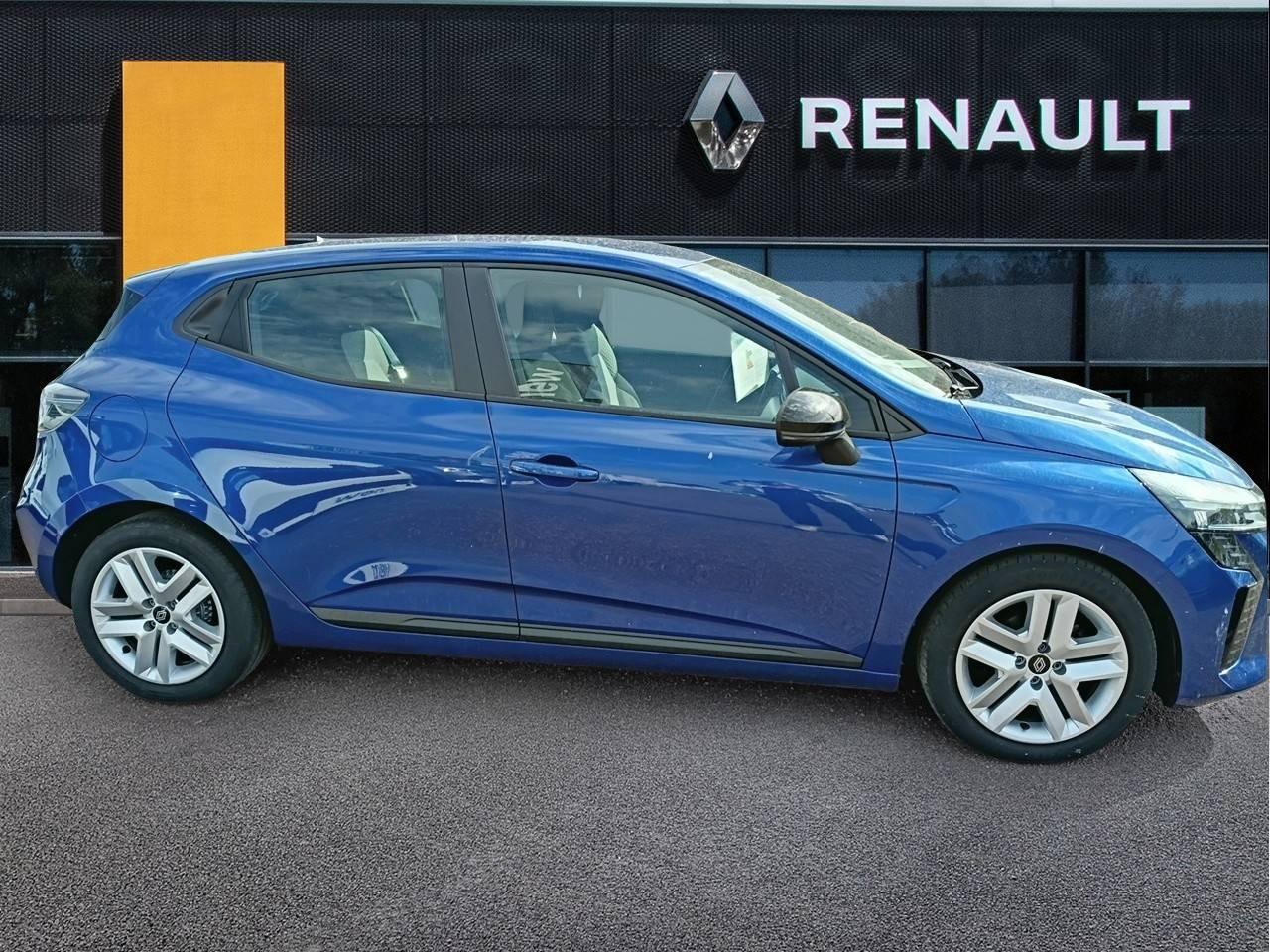 Vente en ligne Renault Clio 5 Clio TCe 100 GPL au prix de 14 790 €