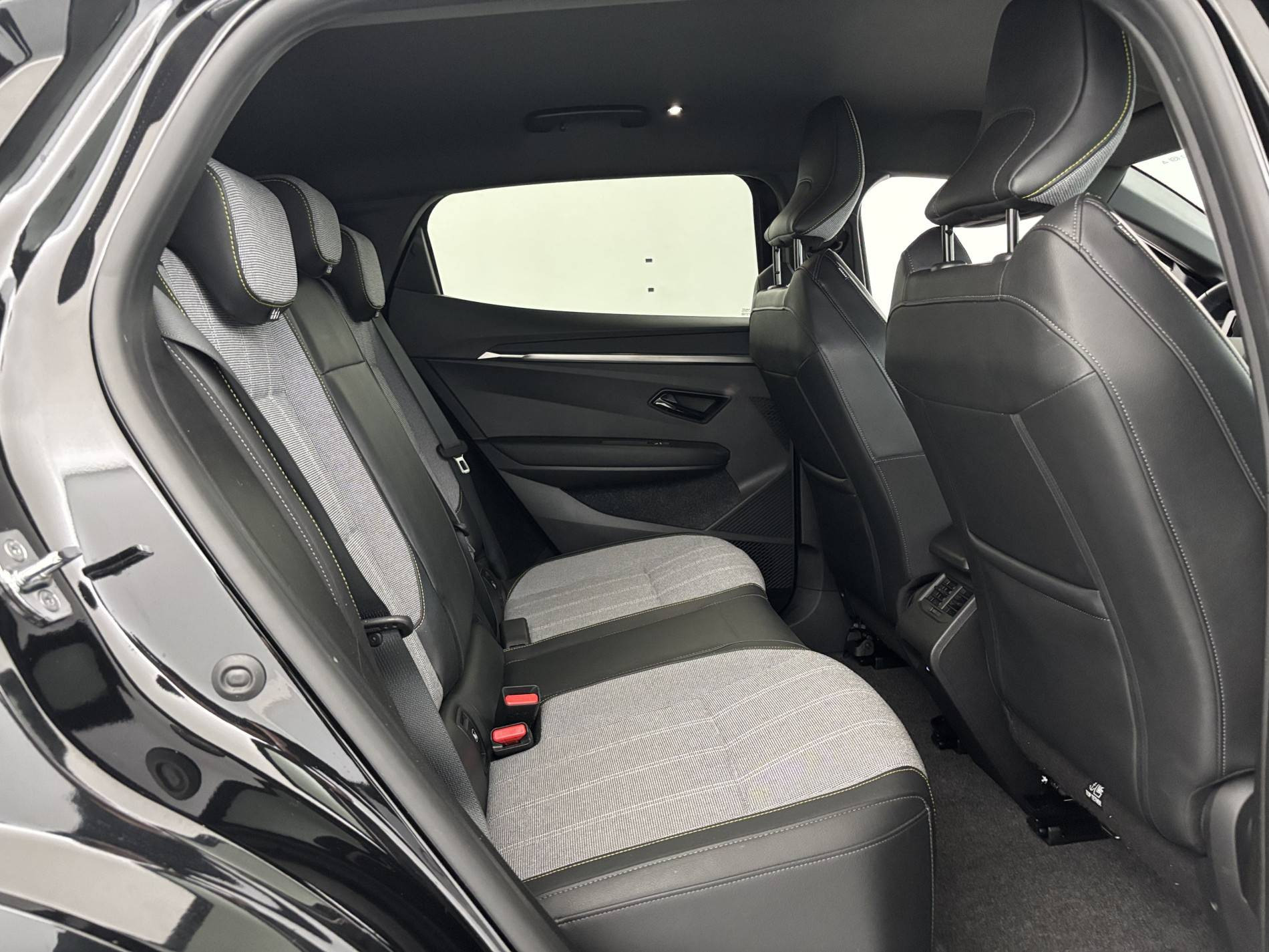 Vente en ligne Renault Megane E-Tech  EV60 220 ch super charge au prix de 23 890 €