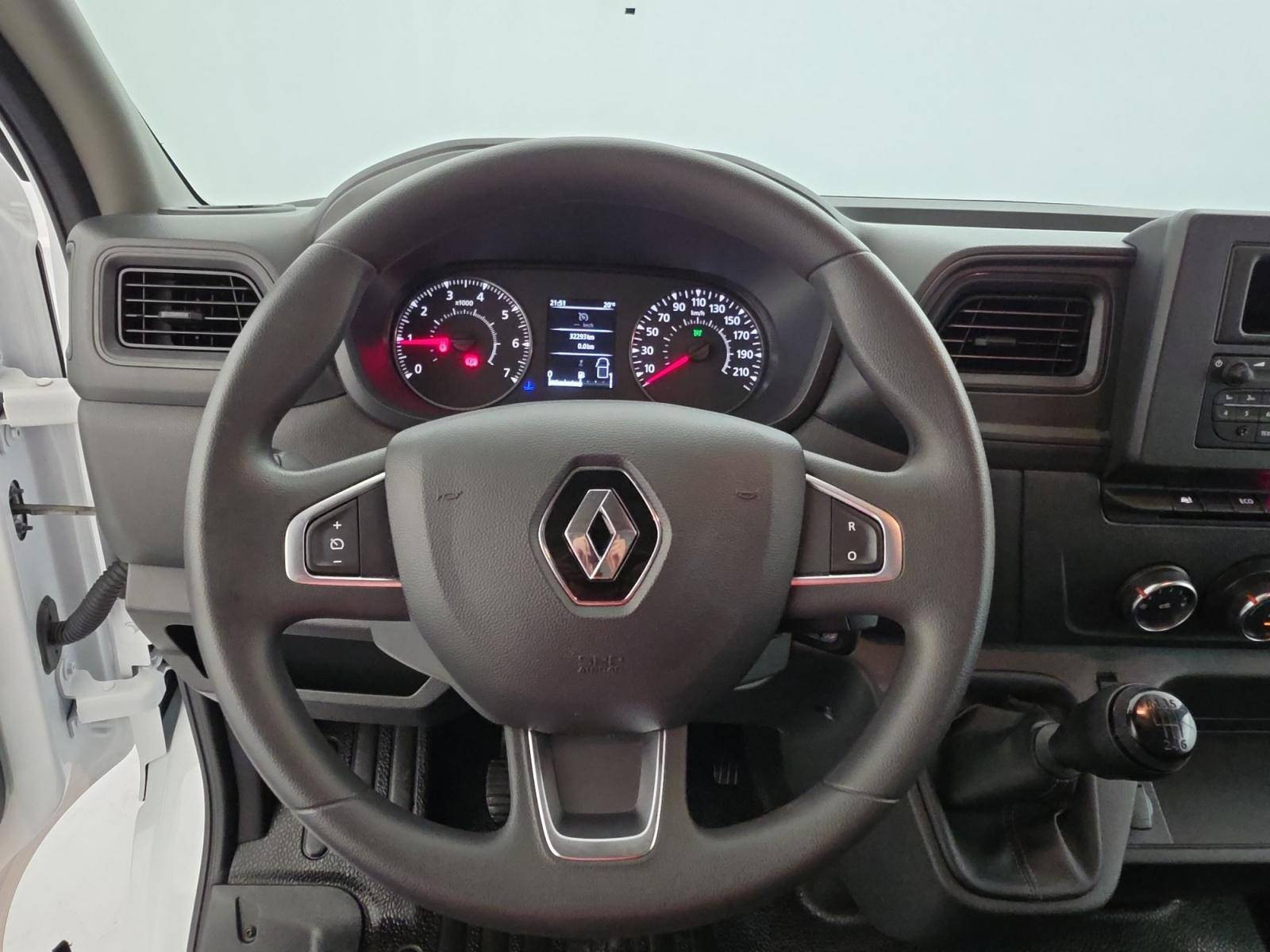 Vente en ligne Renault Master Fourgon MASTER FGN TRAC F3500 L2H2 BLUE DCI 135 au prix de 21 990 €