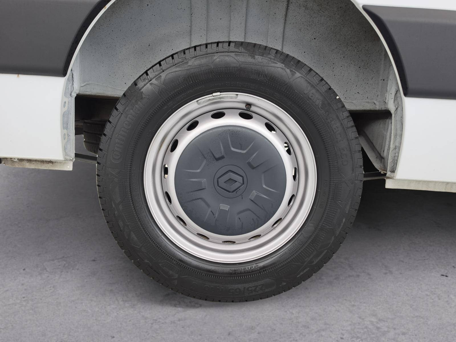 Vente en ligne Renault Master Fourgon MASTER FGN TRAC F3500 L2H2 BLUE DCI 135 au prix de 21 990 €