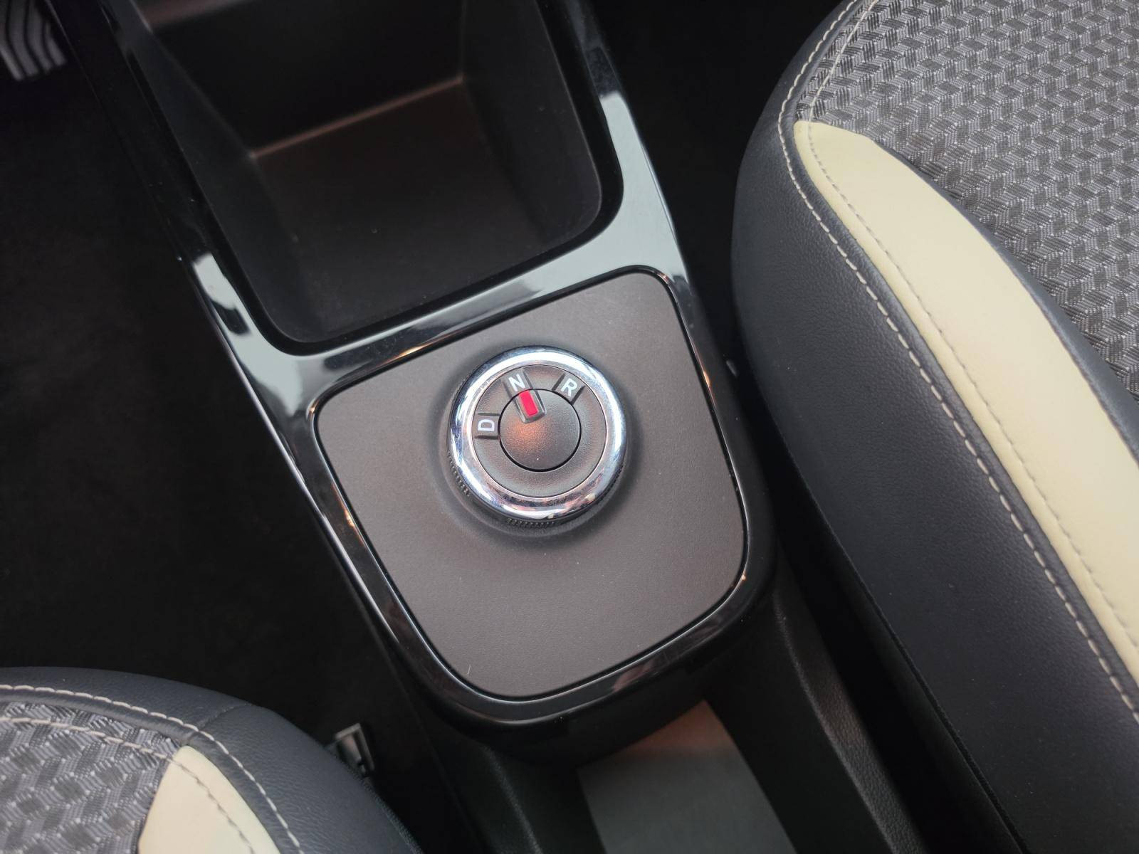 Vente en ligne Dacia Spring Spring au prix de 11 990 €