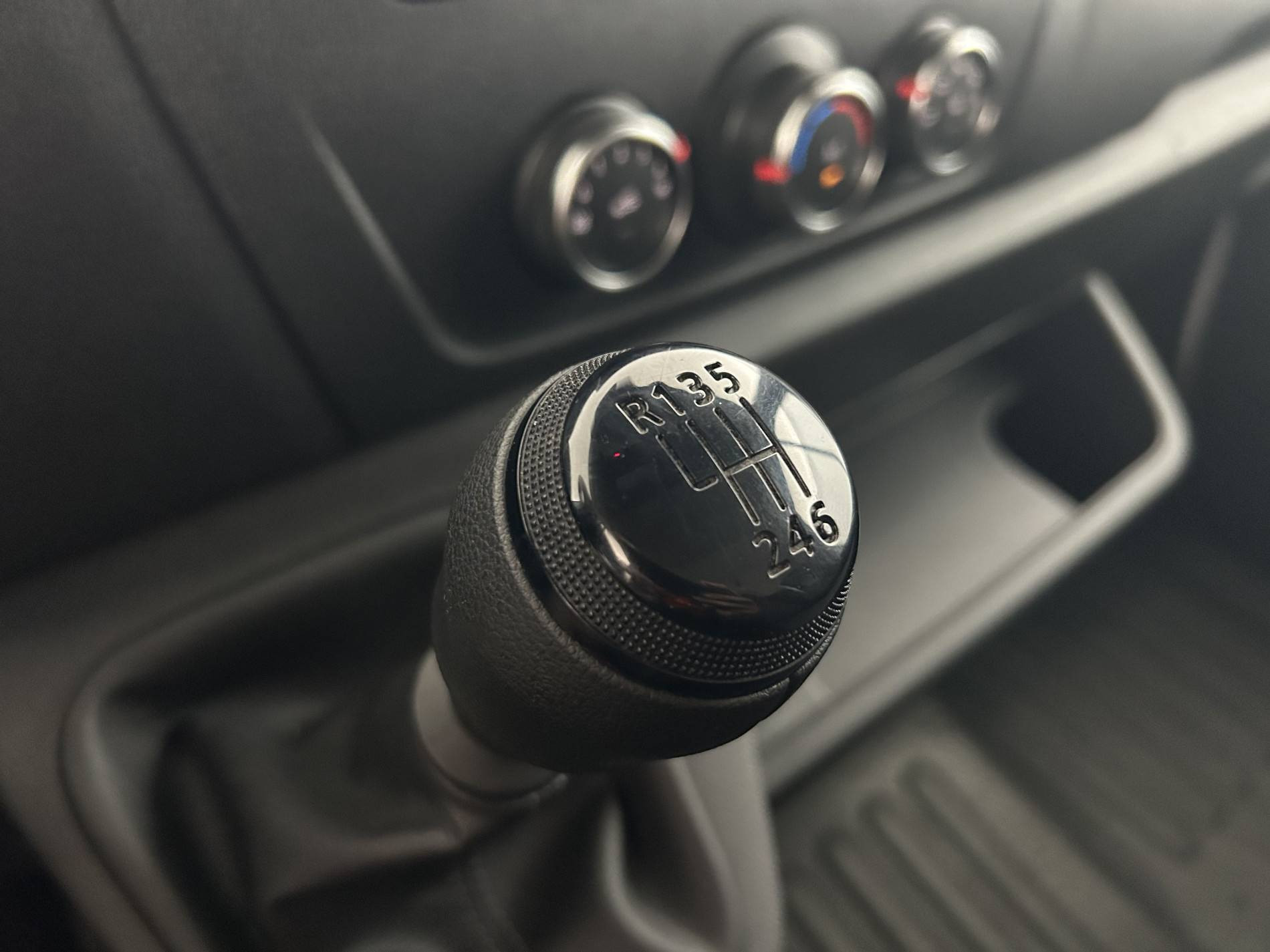 Vente en ligne Renault Master Fourgon MASTER FGN TRAC F3500 L2H2 BLUE DCI 135 au prix de 21 790 €