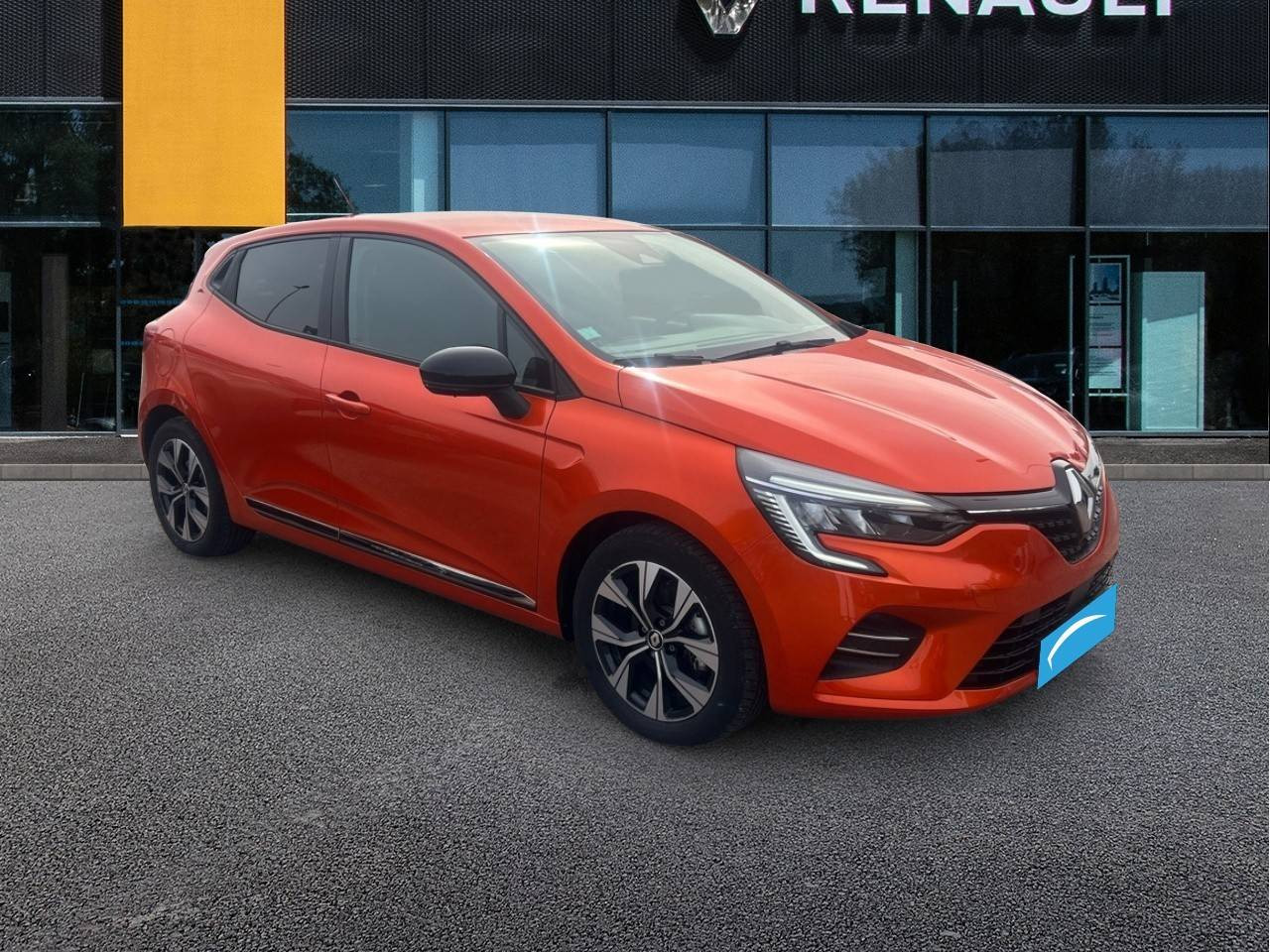 Vente en ligne Renault Clio 5 Clio E-Tech hybride 145 au prix de 17 490 €