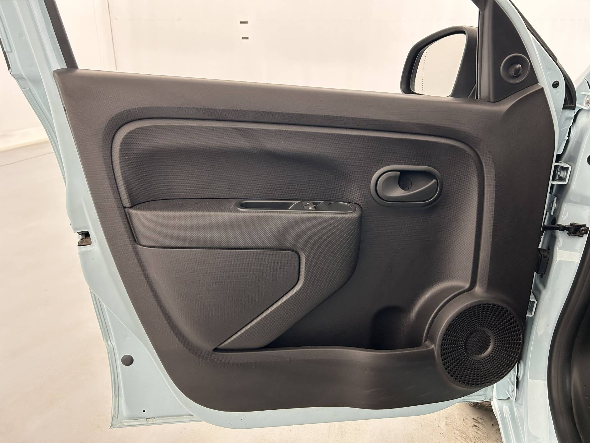 Vente en ligne Renault Twingo Electrique Twingo III E-Tech au prix de 11 790 €