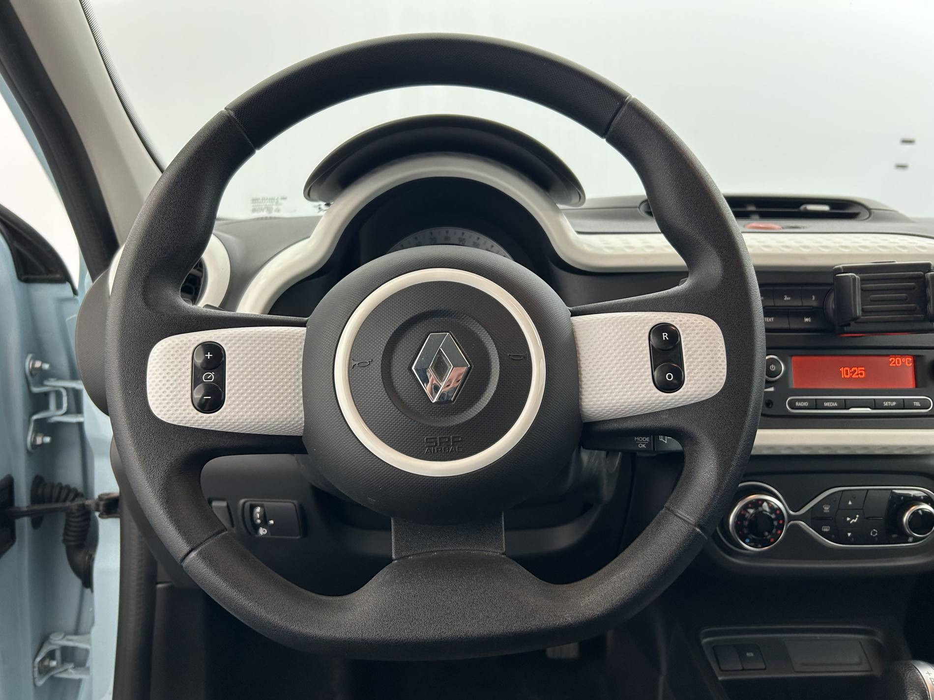 Vente en ligne Renault Twingo Electrique Twingo III E-Tech au prix de 11 790 €