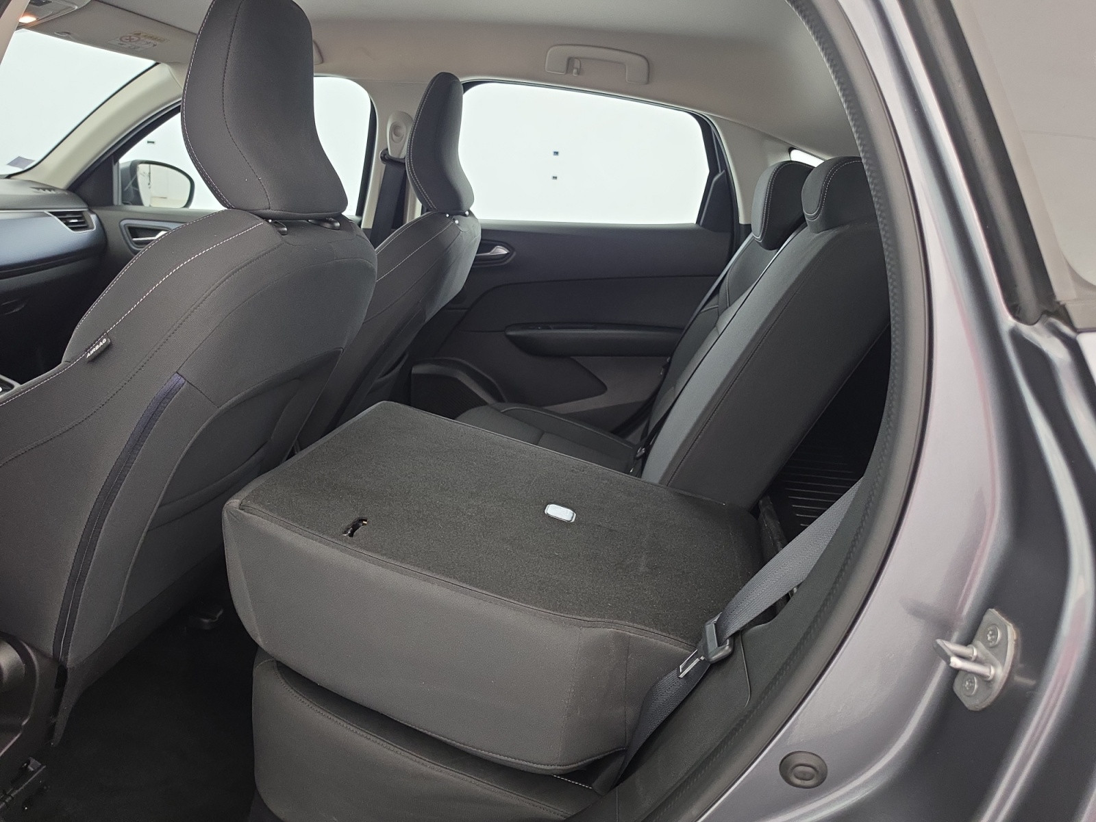 Vente en ligne Renault Arkana  E-Tech hybride 145 - 22 au prix de 18 490 €