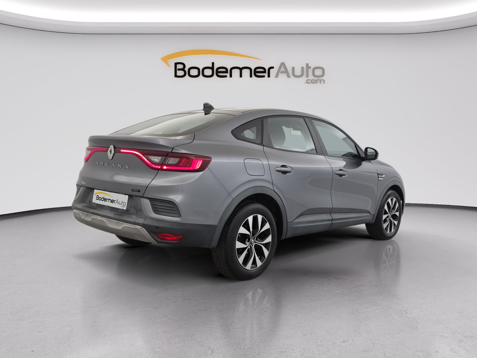 Vente en ligne Renault Arkana  E-Tech hybride 145 - 22 au prix de 18 490 €