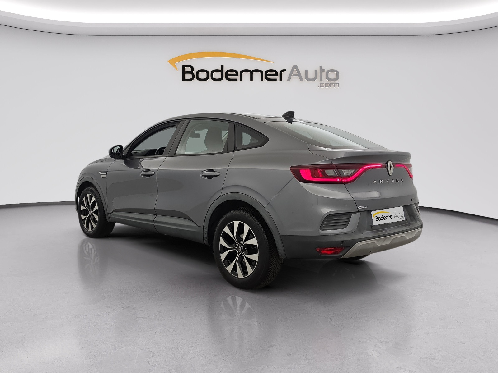 Vente en ligne Renault Arkana  E-Tech hybride 145 - 22 au prix de 18 490 €