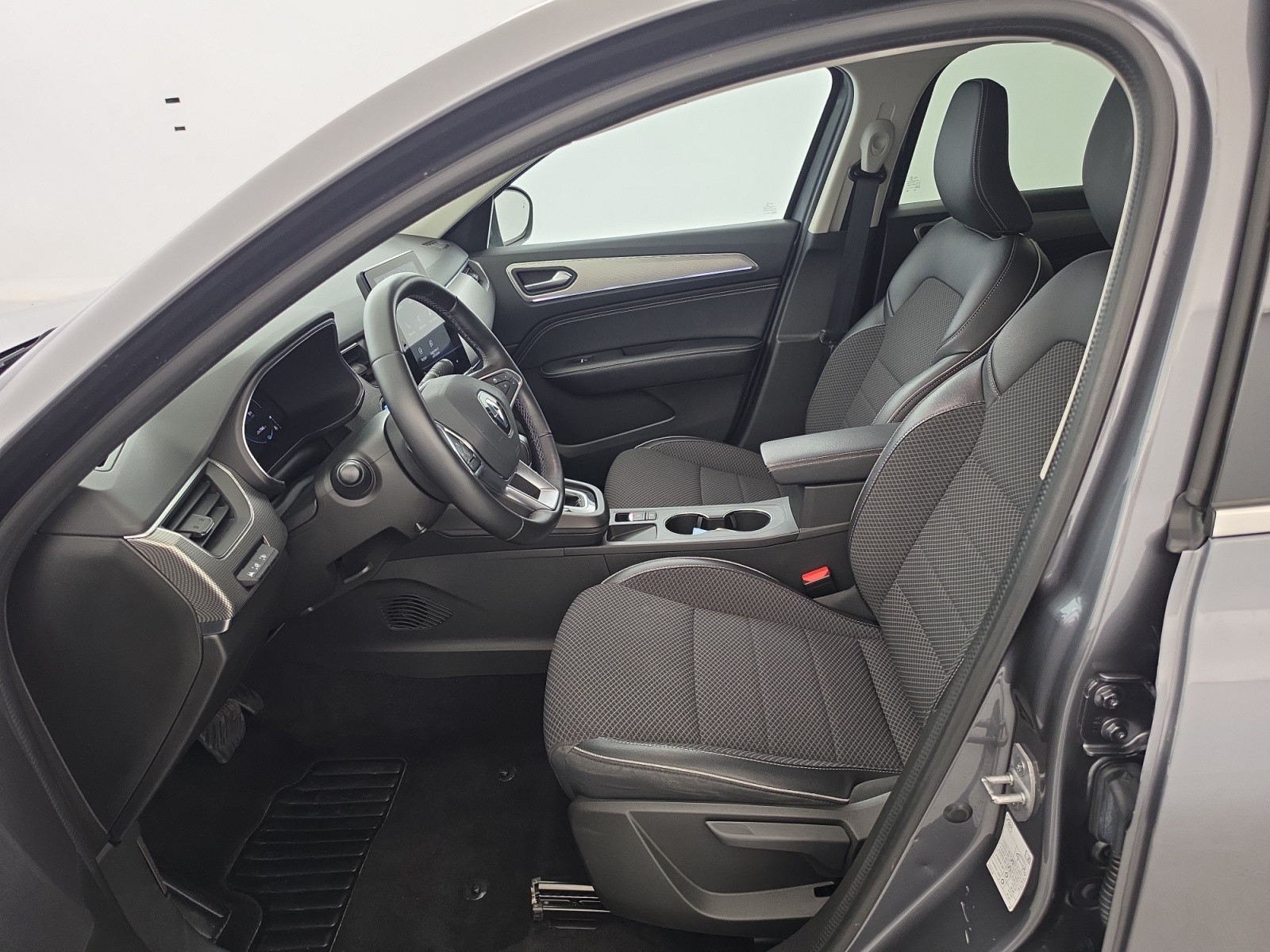 Vente en ligne Renault Arkana  E-Tech 145 - 21B au prix de 20 990 €