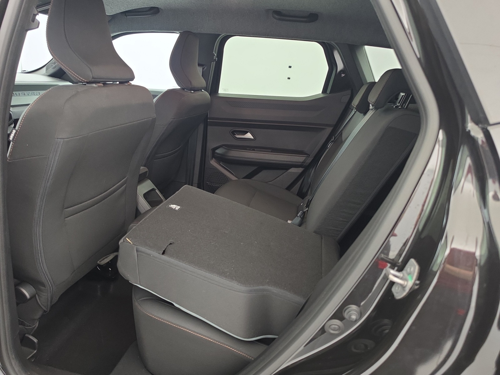 Vente en ligne Dacia Duster  Hybrid 140 au prix de 25 980 €