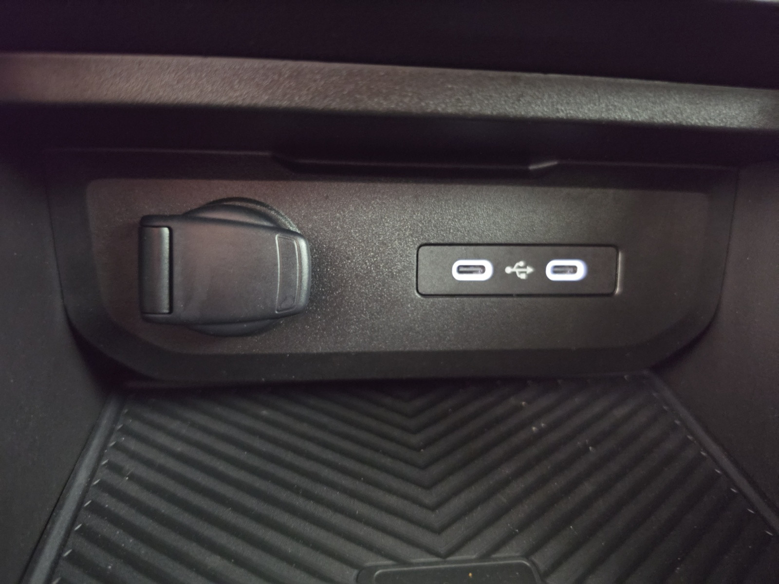 Vente en ligne Dacia Duster  Hybrid 140 au prix de 25 980 €