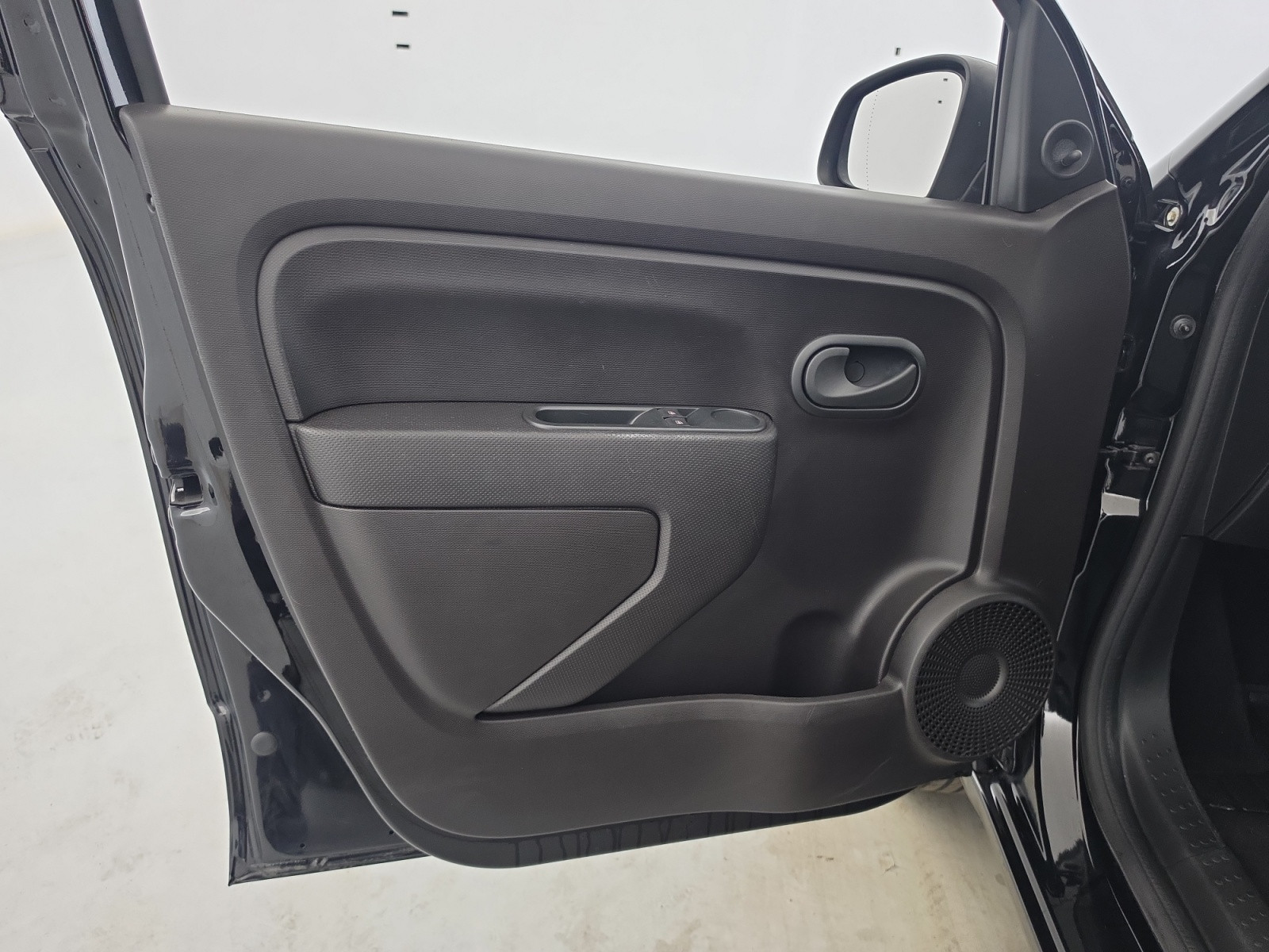 Vente en ligne Renault Twingo Electrique Twingo III E-Tech au prix de 13 490 €