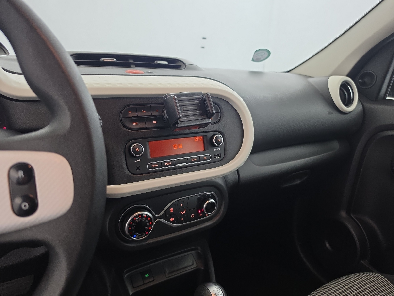 Vente en ligne Renault Twingo Electrique Twingo III E-Tech au prix de 13 490 €
