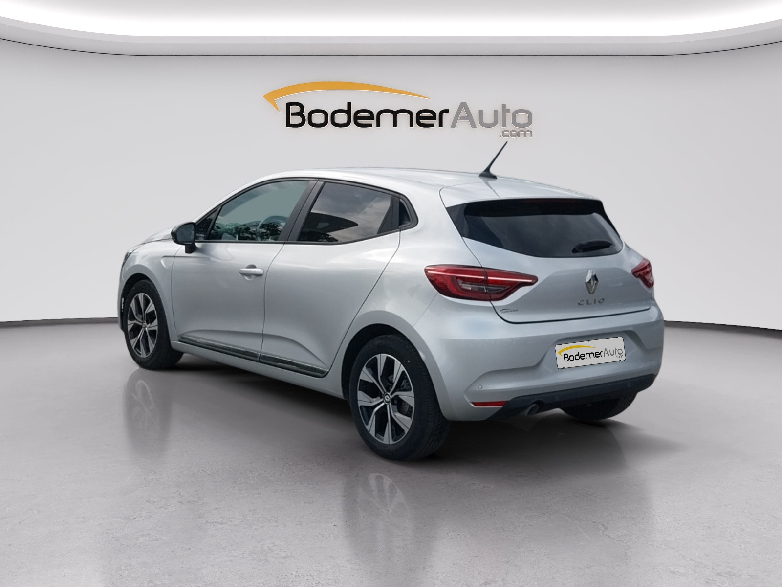 Vente en ligne Renault Clio 5 Clio SCe 65 au prix de 12 990 €