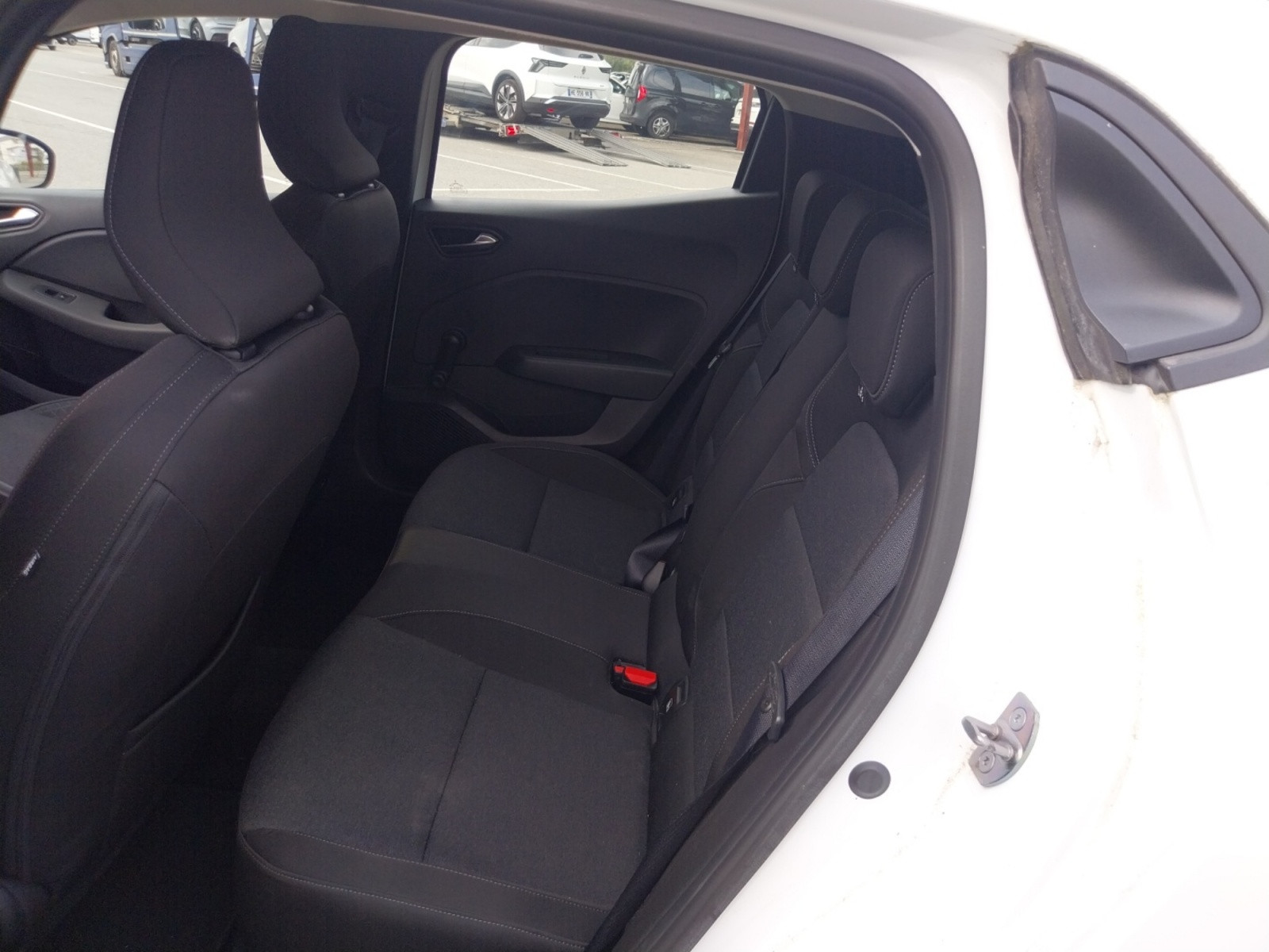 Vente en ligne Renault Clio 5 Clio TCe 90 au prix de 13 990 €