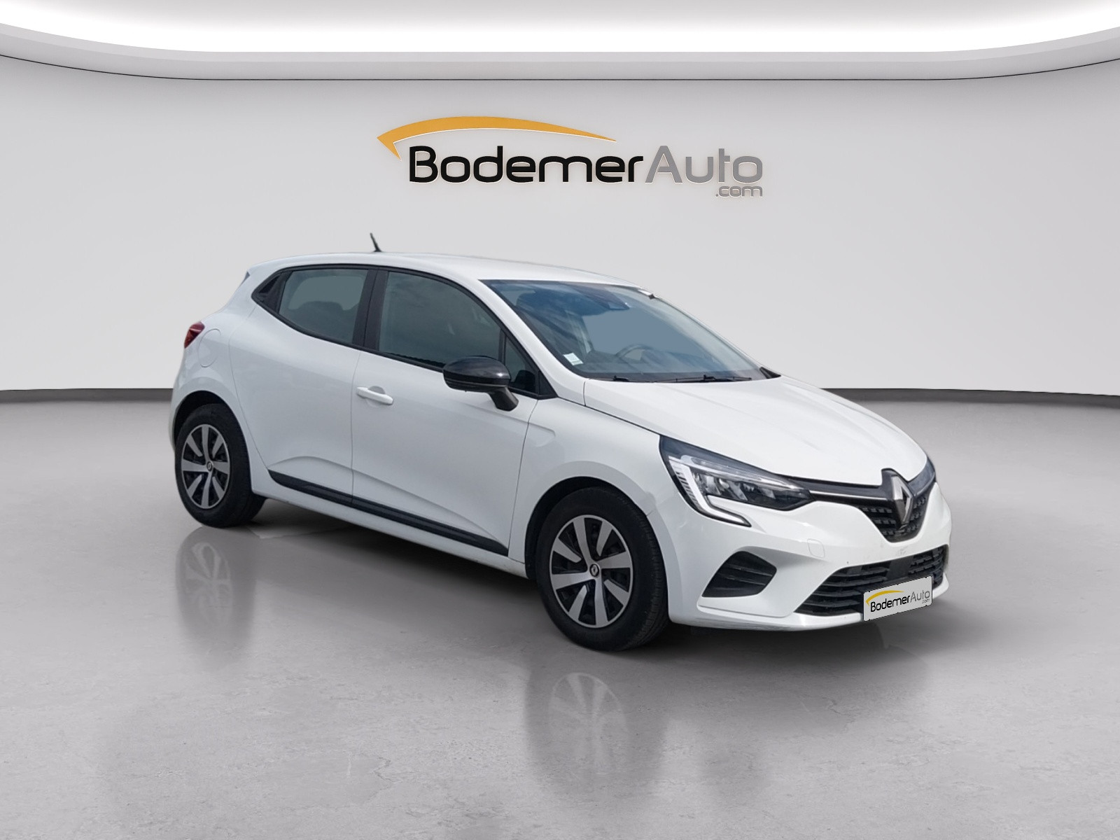 Vente en ligne Renault Clio 5 Clio TCe 90 au prix de 13 990 €