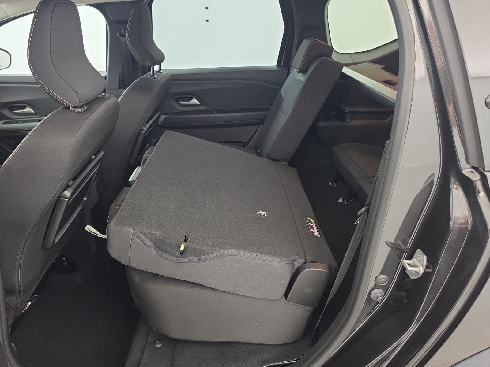 Vente en ligne Dacia Jogger  155 7 pl au prix de 27 990 €
