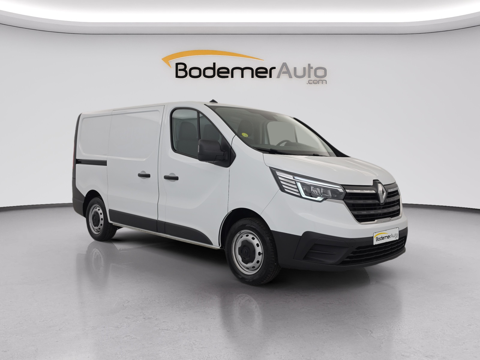 Vente en ligne Renault Trafic 3 Fourgon TRAFIC FGN L1H1 3000 KG BLUE DCI 130 au prix de 23 900 €