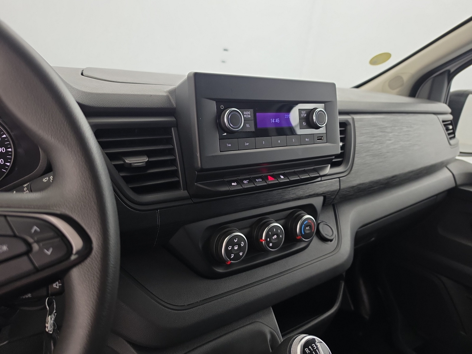Vente en ligne Renault Trafic 3 Fourgon TRAFIC FGN L1H1 3000 KG BLUE DCI 130 au prix de 23 900 €