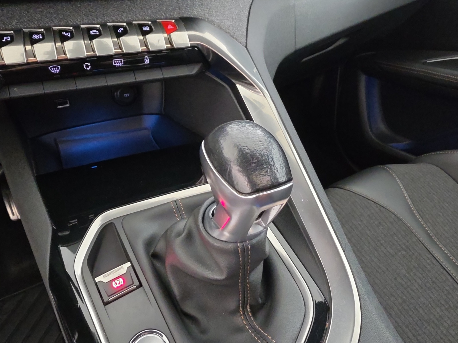 Vente en ligne Peugeot 3008  2.0 BlueHDi 150ch S&S BVM6 au prix de 17 900 €