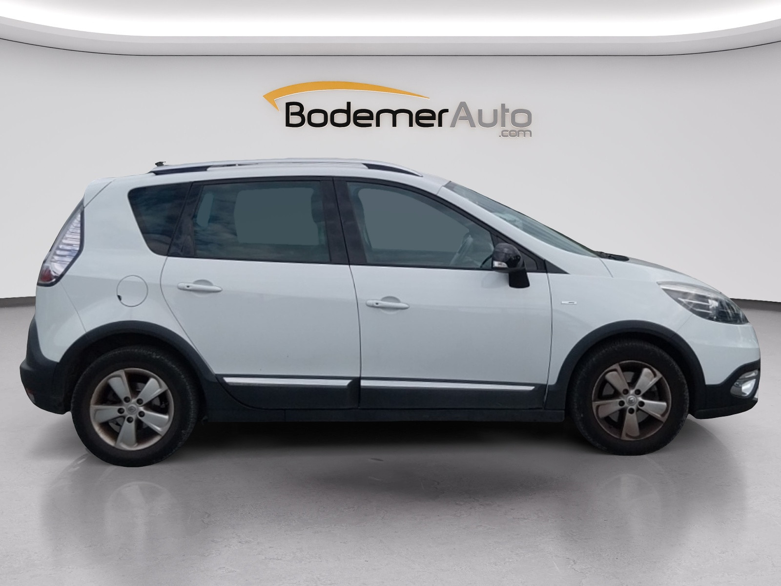 Vente en ligne Renault Scenic Xmod  dCi 130 Energy eco2 au prix de 10 900 €